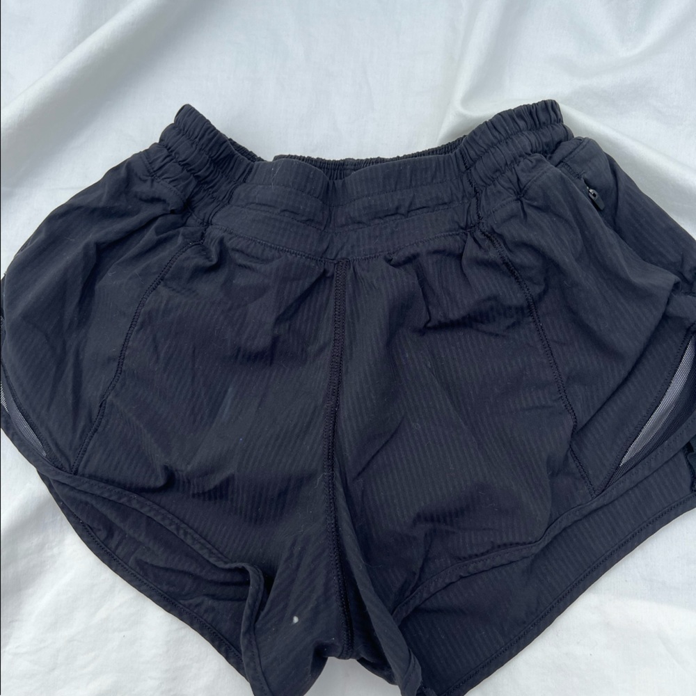 Black lulu shorts